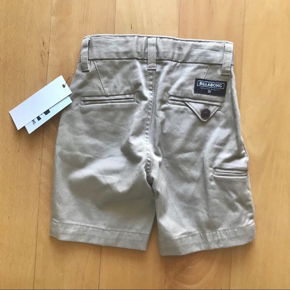Billabong Khaki Shorts - Picture 2 of 2